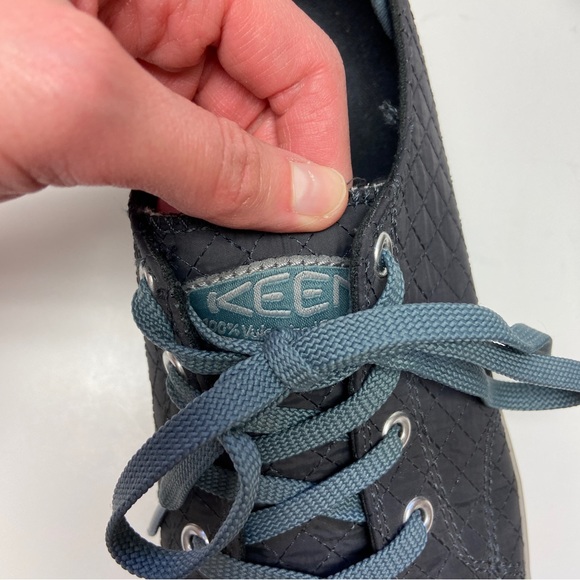 Keen Women's Elsa II Sneaker Quilted - Stormy Weather/Wrought Iron Gray Size 9.5 - Picture 6 of 11